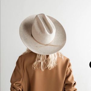 EUC Gigipip Ezra Hat size 57 S/M